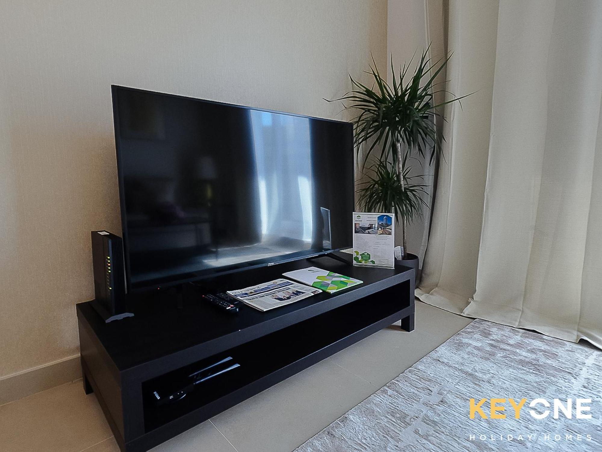 Sophisticated One Bedroom With Full Marina View Dubai Bagian luar foto